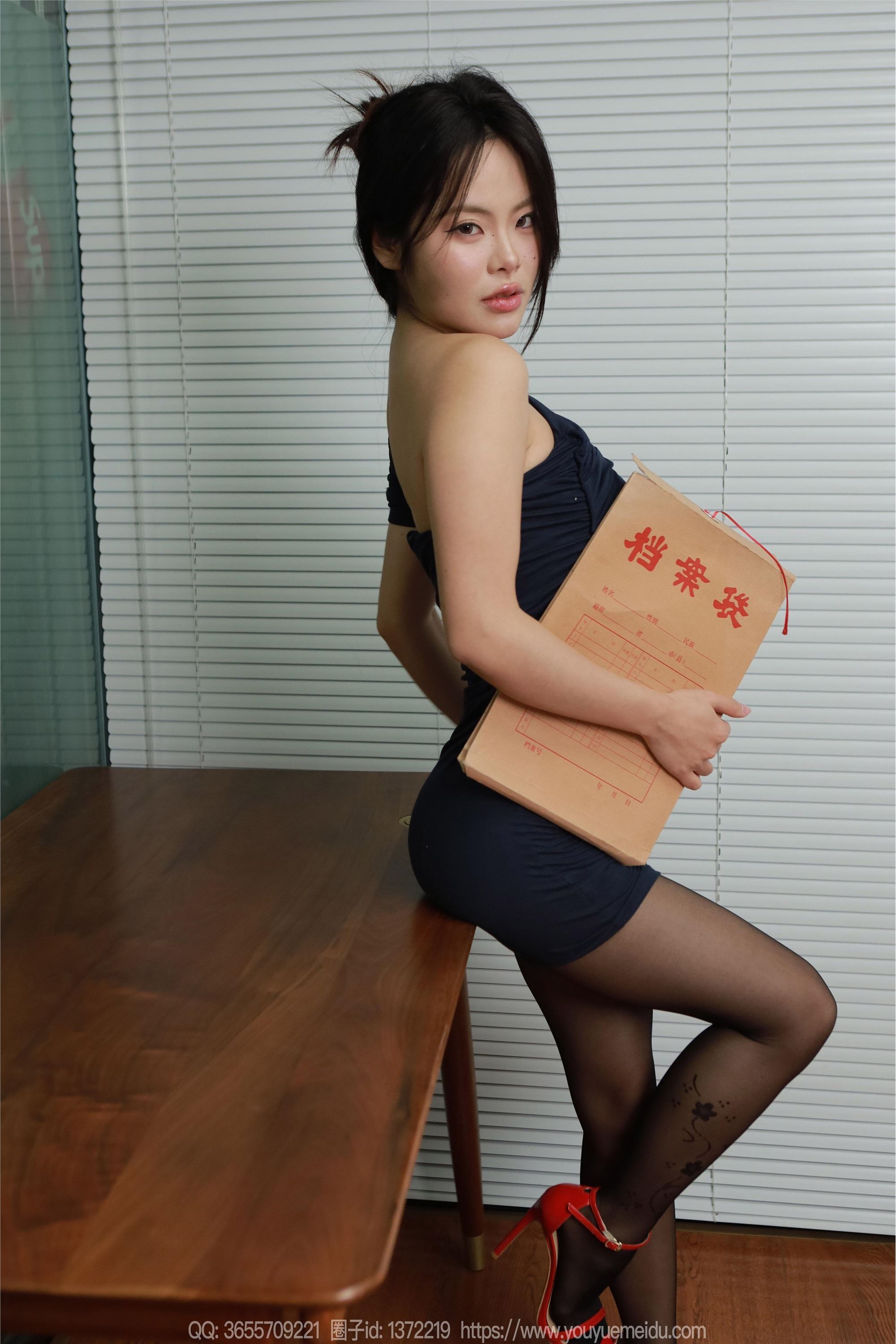 IESS异思趣向  2025.02.16 丝享家 1978 兔兔《梅花纹（上）》